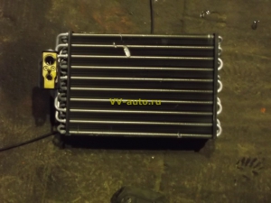 Радиатор кондиционера салонный w210